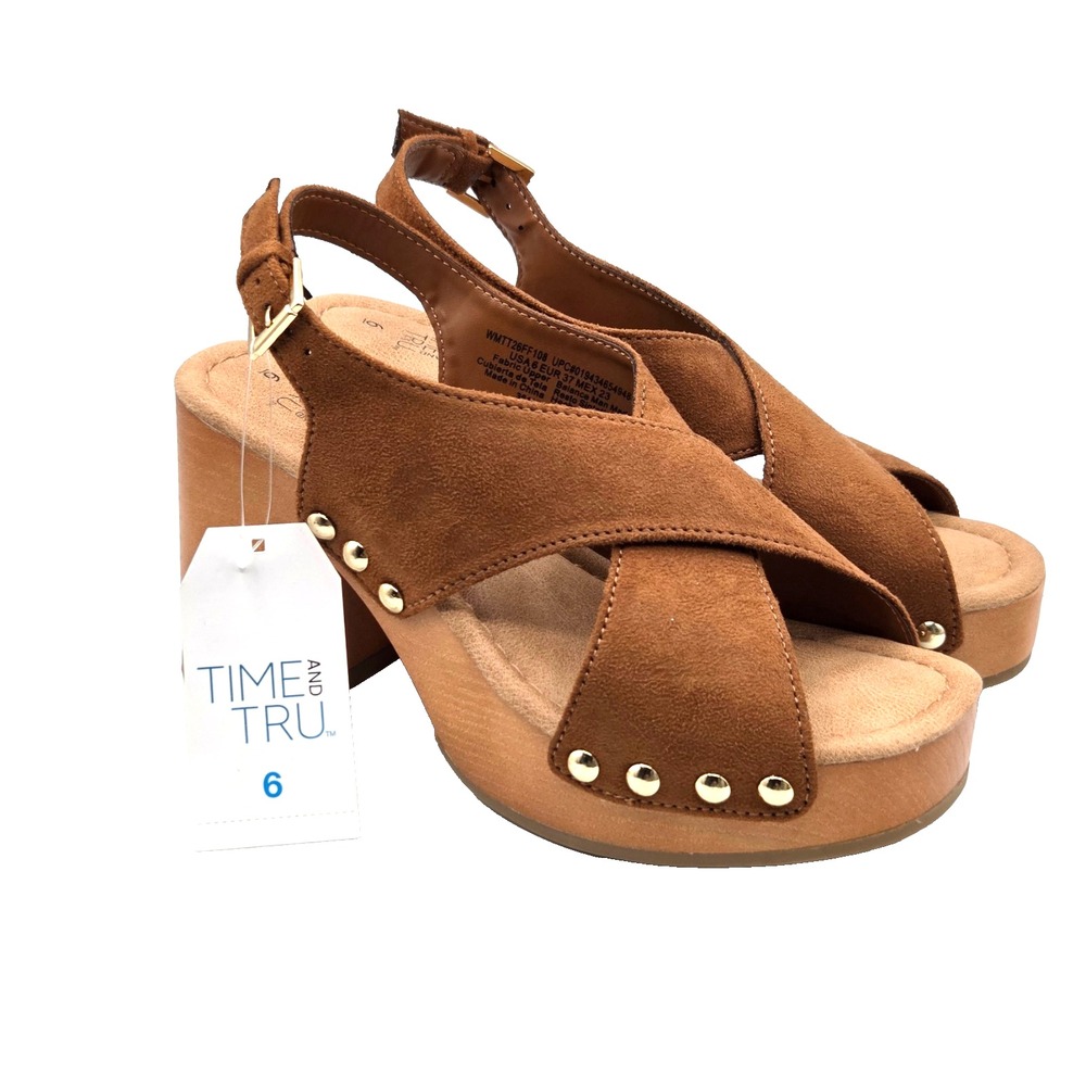 NWT  Time and Tru Brown Suede Platform Sandals Block Heel Gold Studded Size 6
